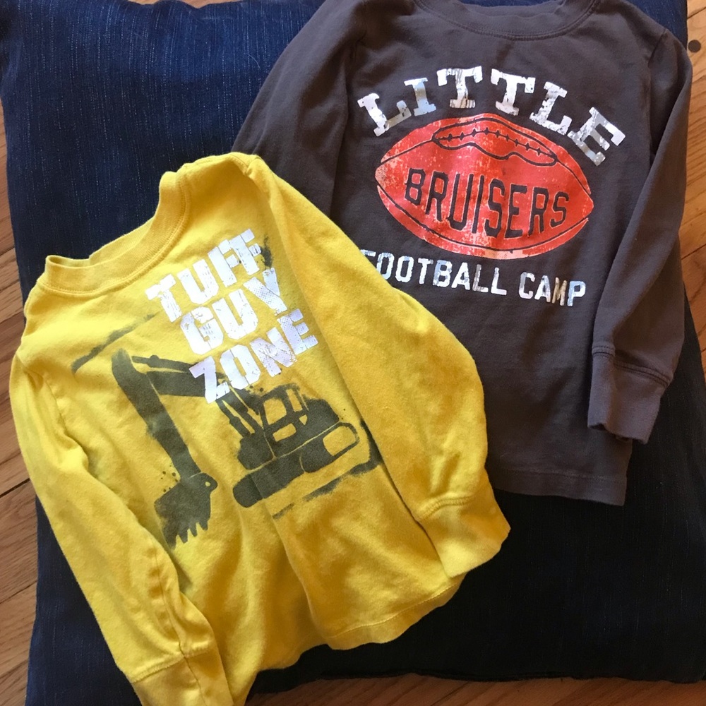 Bundle of 2 Old Navy long sleeve Boys 4T